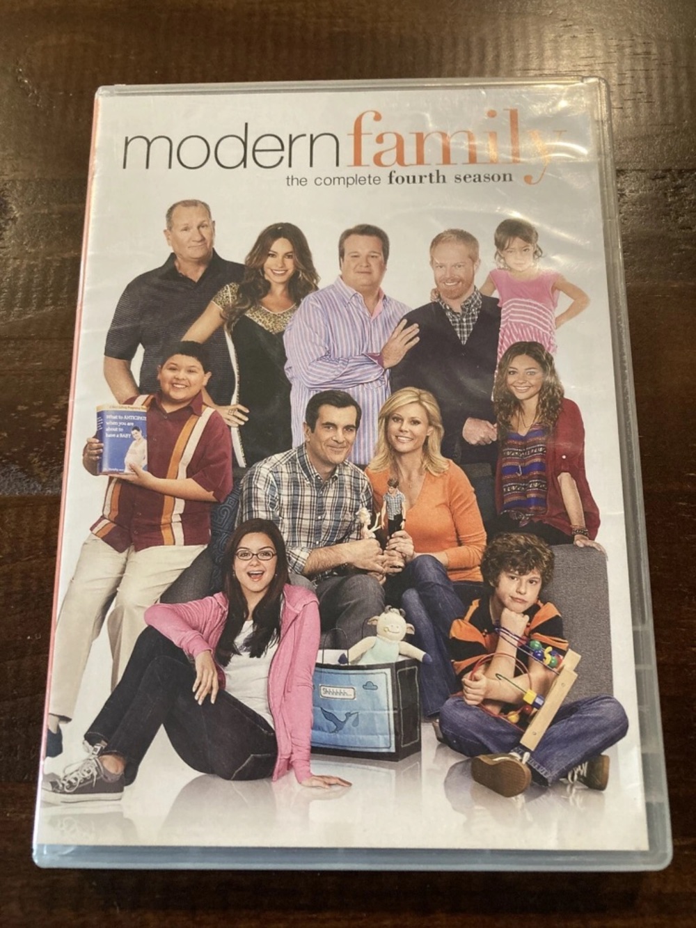 ABC Modern Family The Complete fourth 4 Season four DVD disc box collection Set